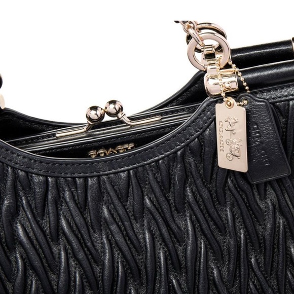 🔥SOLD🔥🔥COACH CARRIE Leather Handbag🔥 - Picture 6 of 10